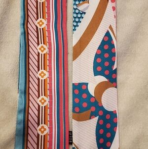 Skinny Bag Twilly, Hairtie, Elegant Red and Blue Patterned Scarf